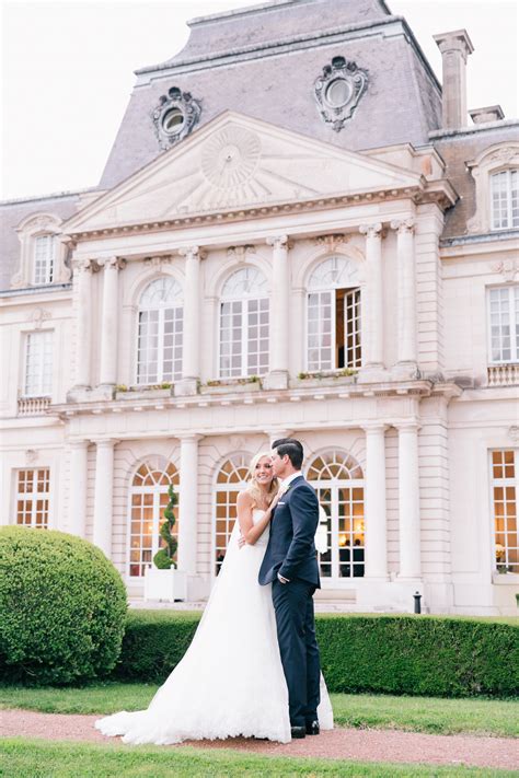 Bridal chateau - Classic Vineyard Wedding at Chateau Carignan. Penned on May 11, 2015 in Real Weddings. By Anne-Sophie Boubals Photography by David Newkirk. It is the start of another beautiful week and we are off to the fabulous South West of France for a Classic Vineyard Wedding at Chateau Carignan near Bordeaux captured by David Newkirk …